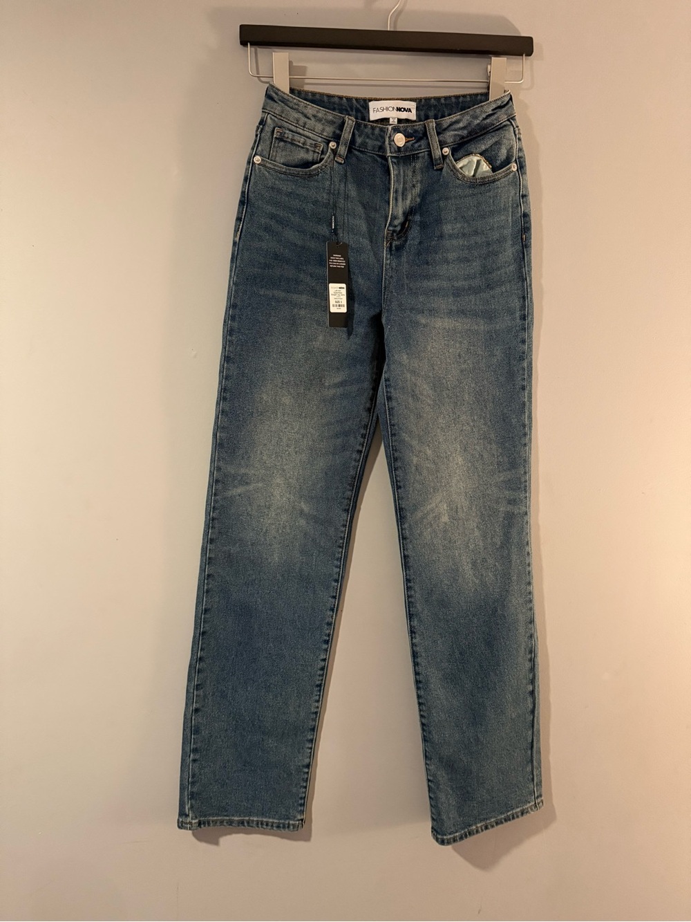 Fashion Nova Women's Medium Wash Straight Jeans